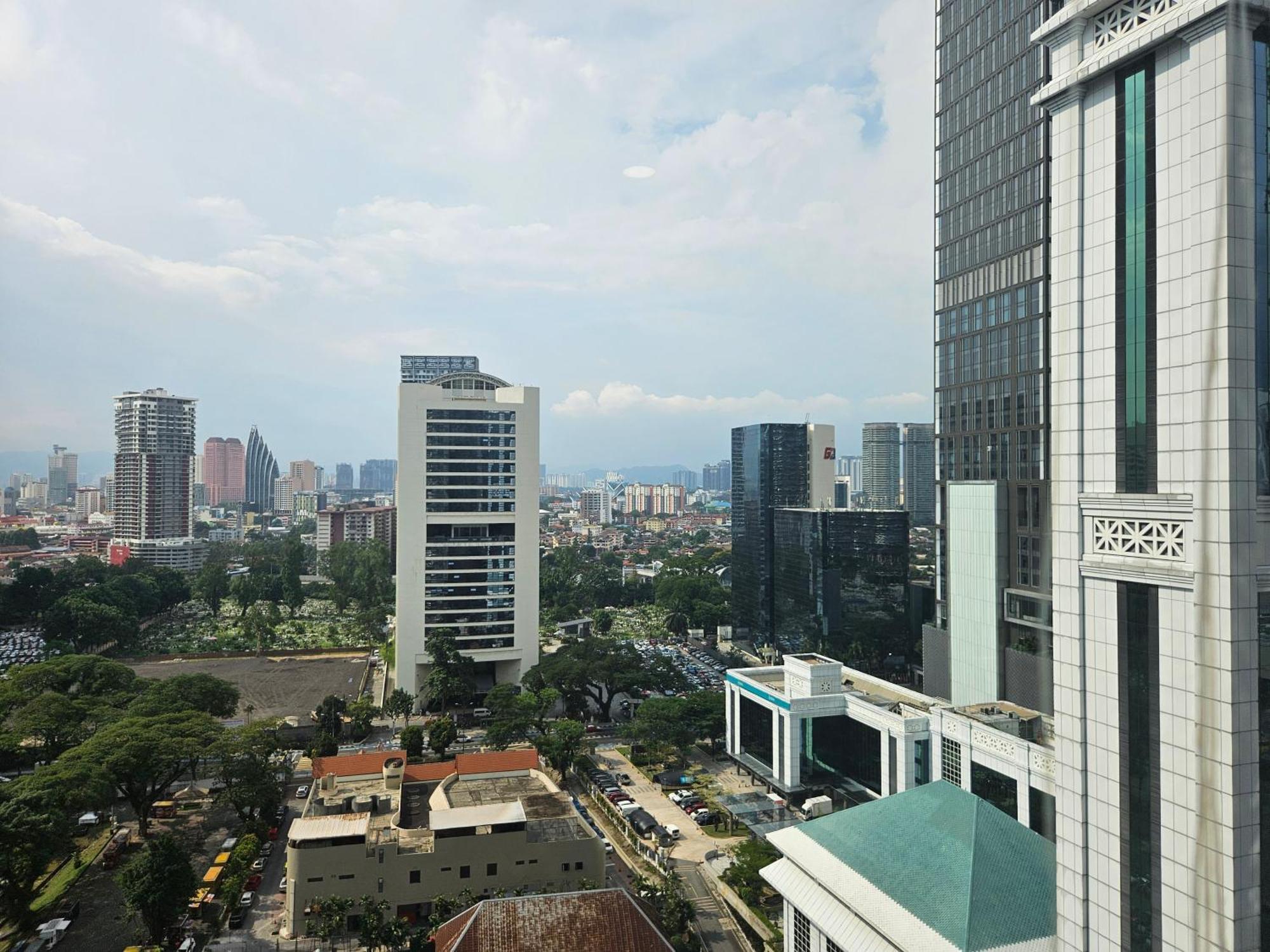 Sky Suites Klcc By Asiapex Kuala Lumpur Room photo